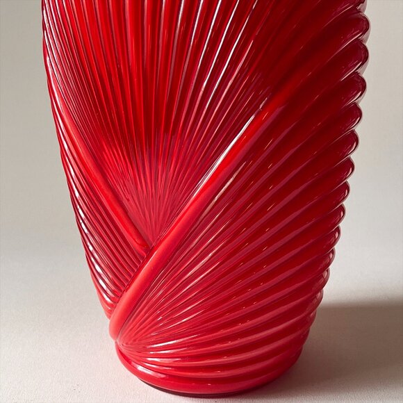 Vintage Anchor Hocking Red Glass Vase Art Deco Ribbed Draped Pleated 12.5” Tall - Picture 7 of 13